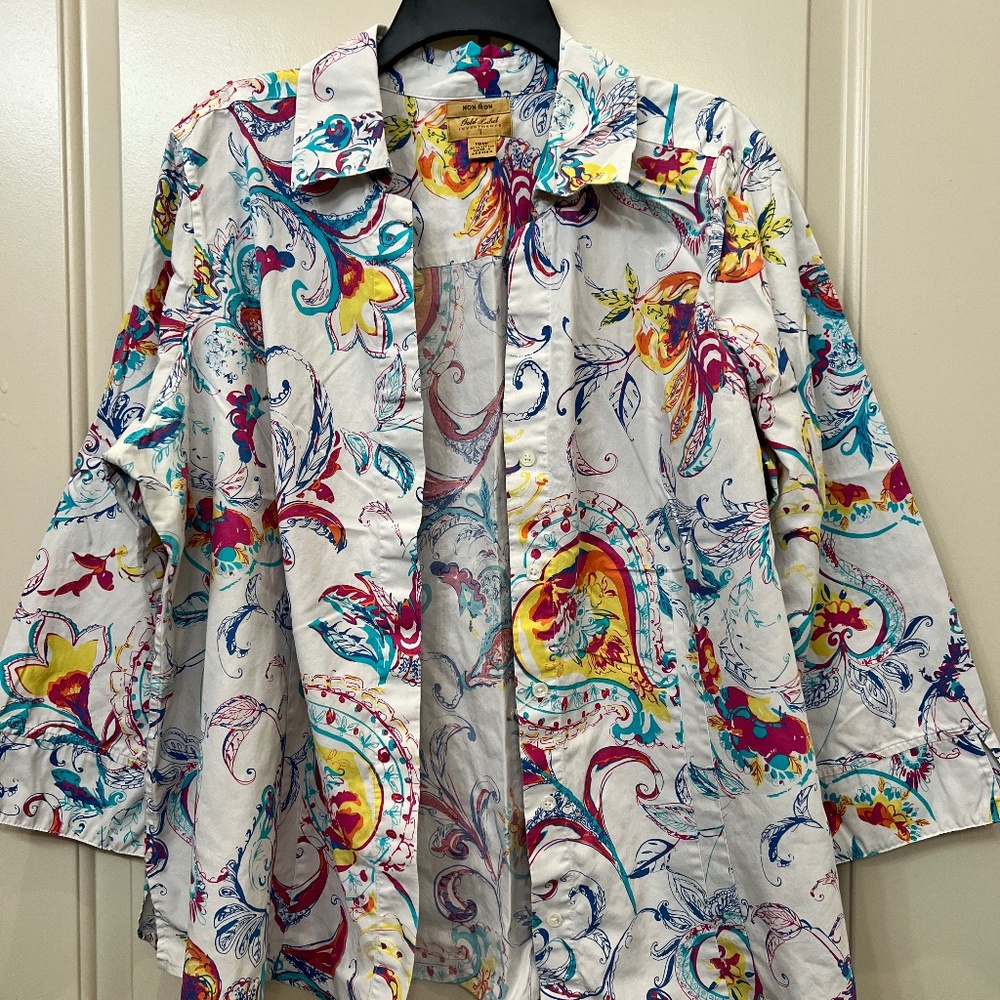Gold Label Women's 18W 3/4 Sleeve Paisley button shirt